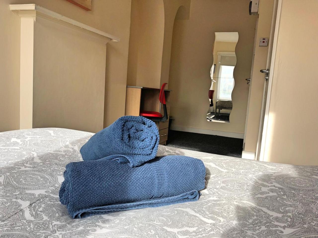 Harley Rooms - Private Double Rooms With Shower 셰필드 외부 사진